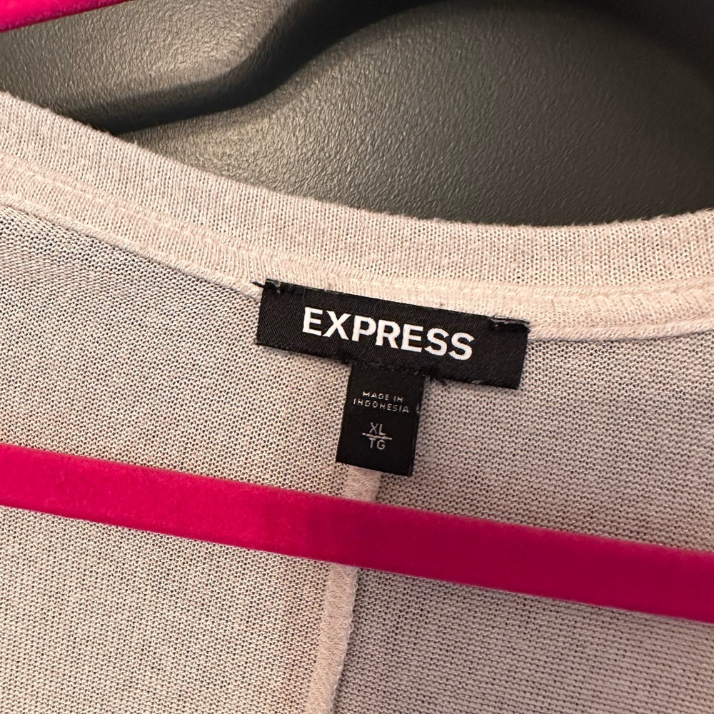 Express top size XL - Picture 2 of 2